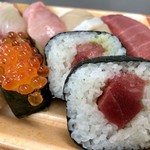 弁天屋 - にぎり上…950円