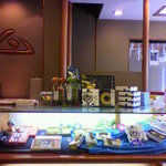 おたべ - すっきりしてる店内♪
