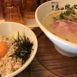 麺や 鳥の鶏次 - 