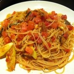 楽山 - オイルサーディンのトマトパスタ