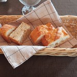 トラットリア　フーコ - 自家製パン