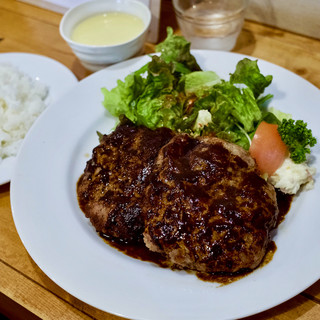 カフェアンドキッチン リボーン_0