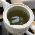 田頭茶舗 - ＊お茶はティーバック、中央テーブルに「お湯」が用意されています。