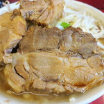 ラーメン二郎 - 豚