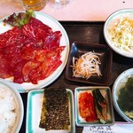 Sumibi Yakiniku Midouen - ミックス定食。肉220ｇ