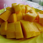 東東水果行 - 料理写真:金煌芒果切盤(TWD35)