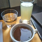 カフェ イースト4 - 