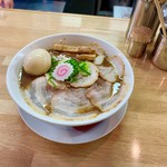 ぶたのほし - とんこつスペシャル大盛り スペシャルは玉子ついてます