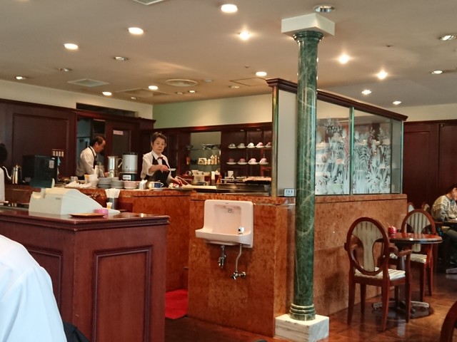 珈琲のシャポー アクロス福岡店 天神南 カフェ 食べログ