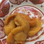 寿司栄 - 雲丹二種食べ比べ、こちらは北海道羅臼産