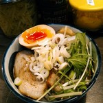 家系ラーメン クックら - 【限定】炙り豚バラ丼　３００円(税込)