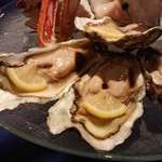 サロマ湖鶴雅リゾート - サロマ湖の生牡蛎
      
      大ぶりでプリプリしてる！