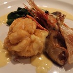 サロマ湖鶴雅リゾート - 鮭のポワレ  白子のフリット添え
      
      檸檬のブールブランソース