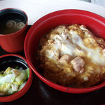 Oyakodon Hotsukoriya - 炭火焼き地鶏の親子丼800円
