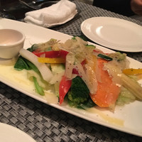 R restaurant & bar - 