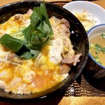 新橋 鶏繁 どんぶり子 - 炭焼きもも肉親子丼1100円