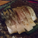 小料理 百けん - 自家製炙りしめ鯖(小)