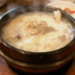 とんちゃん 元祖サムギョプサル - ランチメニュー｢ココ漢方参鶏湯 ￥980｣､熱々で美味しい｡（限定20人前/1日）