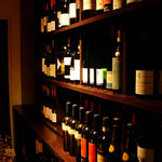 リッチ - 入口のワインラック