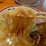 田中そば店 - 中華そば 麺リフト