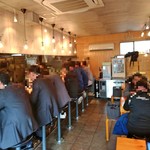 田中そば店 - 大盛況な店内