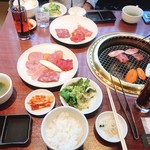 中野坂上焼肉 ブルズ亭 - 