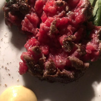 カルネジーオ イースト - 