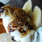 枝仔冰城 - バナナアイスクリームにチョコクリーム。