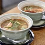 酒とタイ料理 ピッサヌローク - スペシャルトムヤムクン（トムヤムクンピモー）