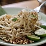 酒とタイ料理 ピッサヌローク - 麺リフト