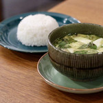 酒とタイ料理 ピッサヌローク - グリーンカレーヤシの木の新芽入り（ゲーンキャオワーン）