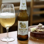 酒とタイ料理 ピッサヌローク - シンハービール