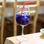 酒とタイ料理 ピッサヌローク - バタフライピーのお茶