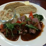 スモークハウス・テラ - ポークの牛挽肉詰め840円