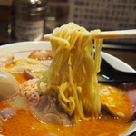 ラーメン屋 切田製麺 - 海老味噌チャーシュー麺（麺）