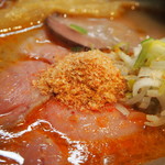 ラーメン屋 切田製麺 - 海老味噌チャーシュー麺（海老粉）