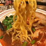 札幌ラーメン 辛いち - 麺上げ