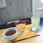 カフェ イースト4 - 