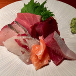 めしの助 - 刺身盛り