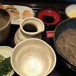 田久 - お寿司2貫と茶碗蒸しがつきます