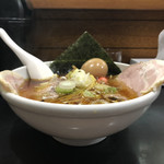 一条流がんこ総本家分家四谷荒木町 - チャーシュー2枚入ります。