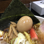 一条流がんこ総本家分家四谷荒木町 - 味玉、メンマ、カニカマ