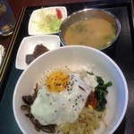 韓健食 - ビビンバ定食