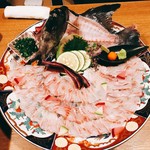 玄海の活魚と糸島直送の食 博多居酒屋 どげん海 - 