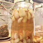 立ち呑みとうどん みのり - 自家製らっきょう