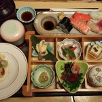 Nihon Ryouri Uotsugu - 四季彩の遊膳(2160円、同行者が食べた物)