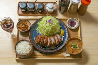 Buta Niku Semmon Ten Tonkatsu Nori - ヒレカツランチ