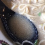 麺屋CHIKUWA - 粘度高めのスープは本家天一以上