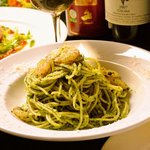 レガーロ - トマトソース、ビアンコソース、クリームソースなど種類豊富なイタリア仕込みのシェフが作る本格パスタ。