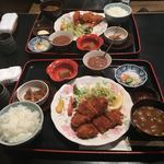 幹 - 私のヒレカツ定食1000円です。これにドリンク付きで税込1000円。味を求めは駄目。